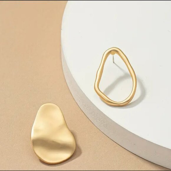 14K Gold Filled "Kelsey" Art Deco Earrings - Picture 3 of 5